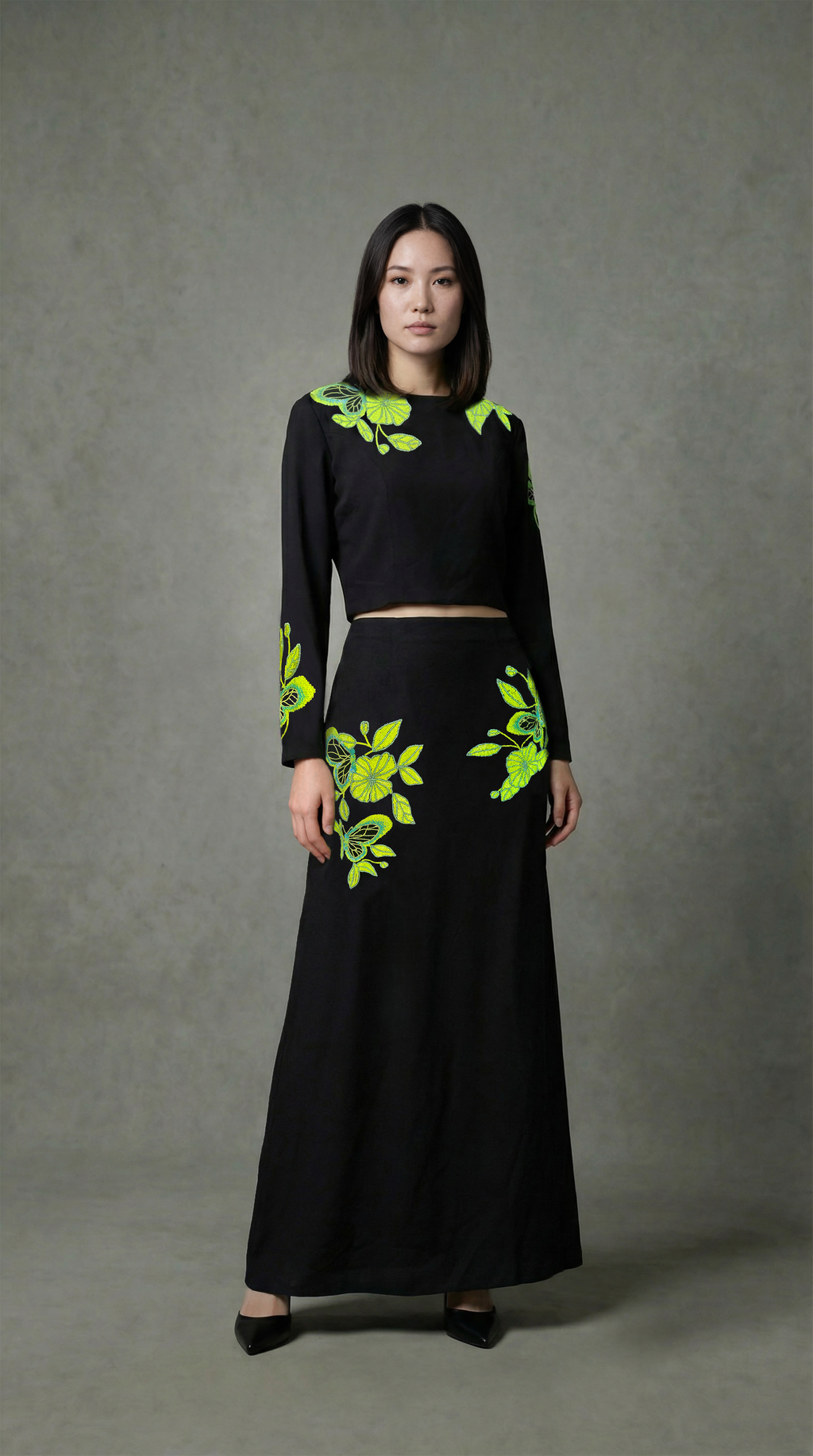 Skirt with butterfly embroidery
