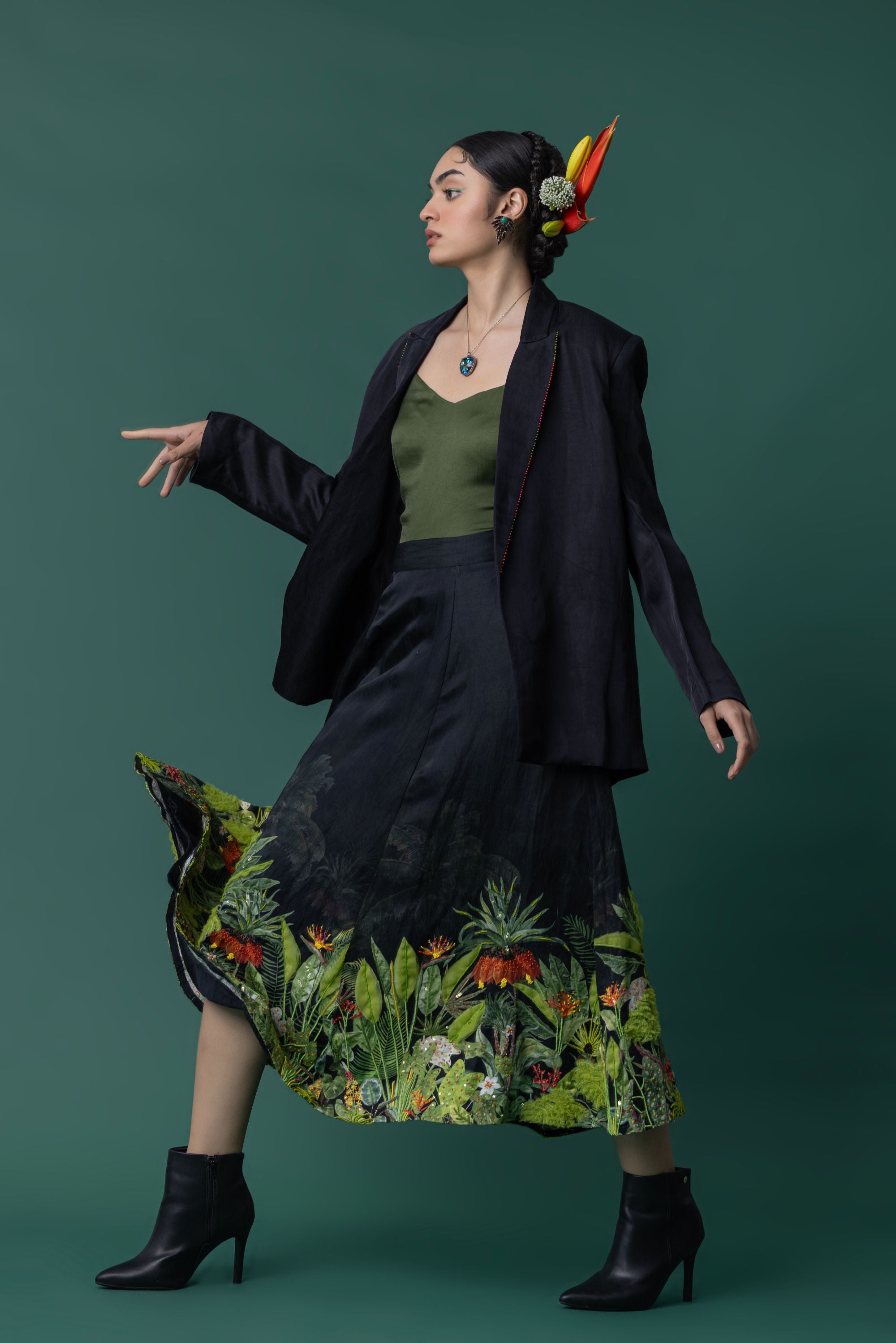 Sructured blazer with multi-coloured beaded lapels