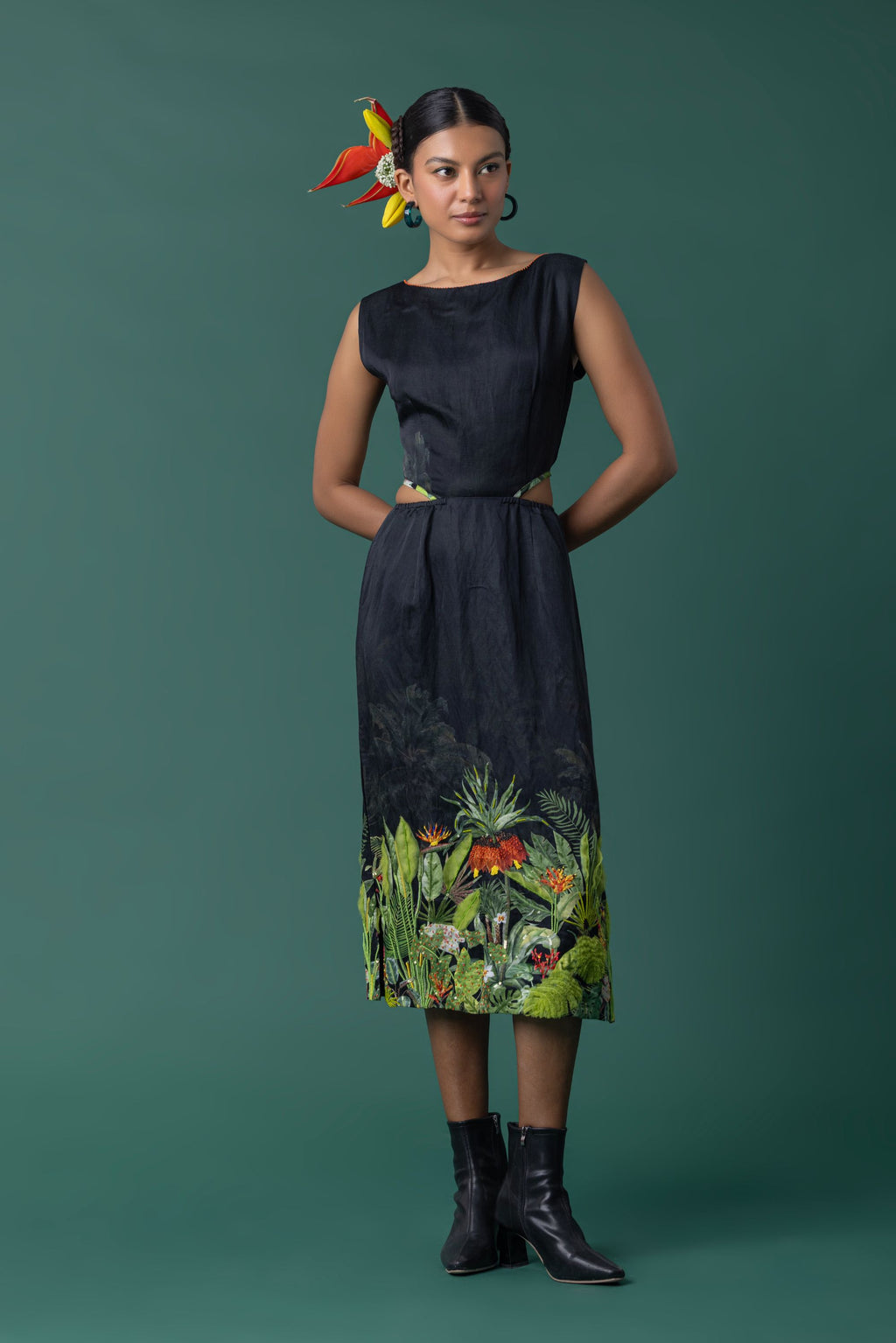 Embroidered midi dress